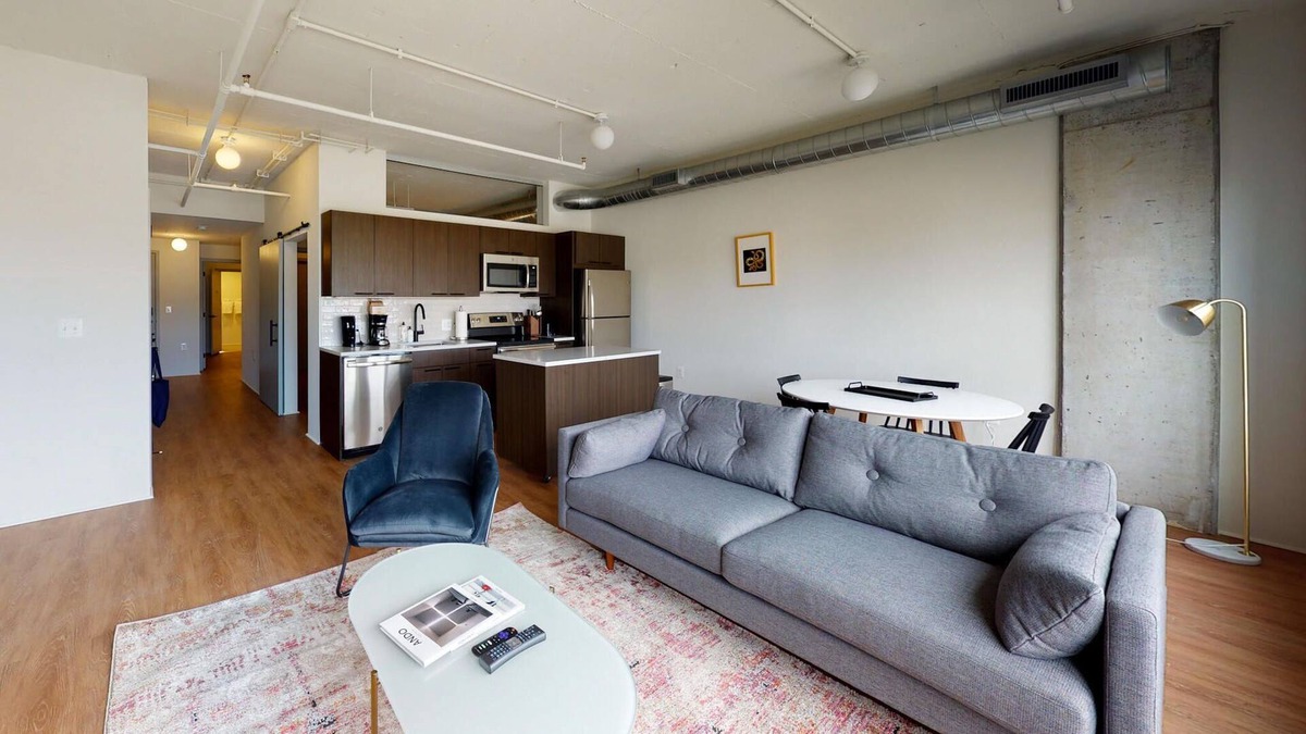 Eisenhower East Apartment | Stunning 2BR in The Foundry Near Old Town w/ Gym