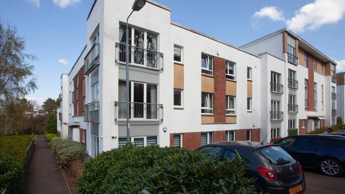 Bearsden Apartment | Stunning 3 Bed Apartment