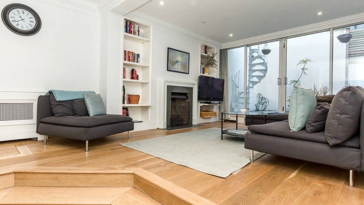 Knightsbridge House | Stunning 3BR Home With Terrace in Knightsbridge
