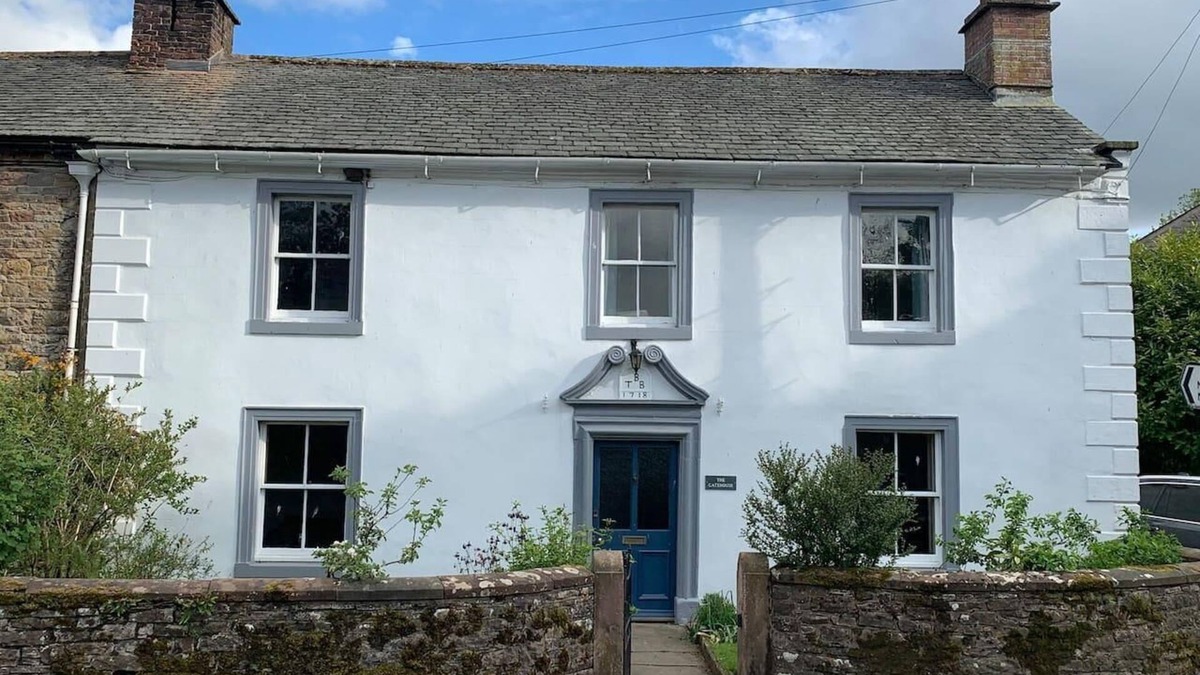 Caldbeck House | Stunning 4 bed Grade house in the Lake District