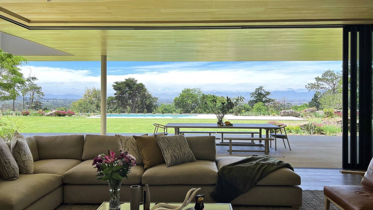 Steenberg Estate House | Stunning 4 bedroom home in Zwaanswyk