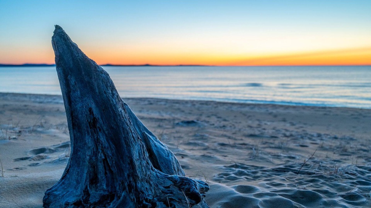 Lake Linden House | Stunning 4 Season New Beach House - Big Traverse Bay on Lake Superior!
