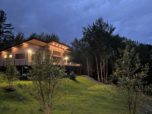 Bethlehem House | Stunning 4br Luxury Scandinavian style home with great views