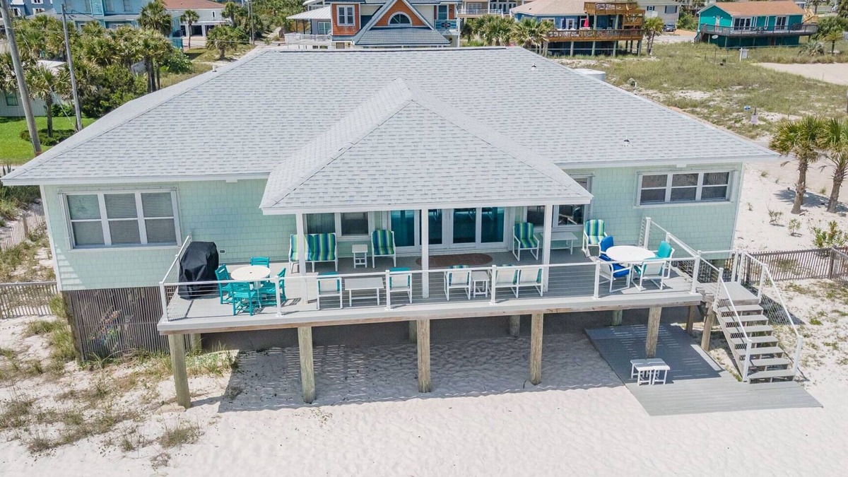 Villa Segunda House | Stunning 5 Bed/3 Bath Gulf Front Pet Friendly Home! Book The Sandcastle today