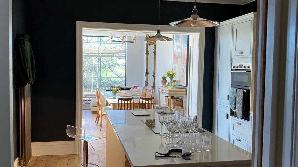 Swanage House | Stunning 6-Bedroom House in Swanage, Minutes from Beach, with Parking and Garden