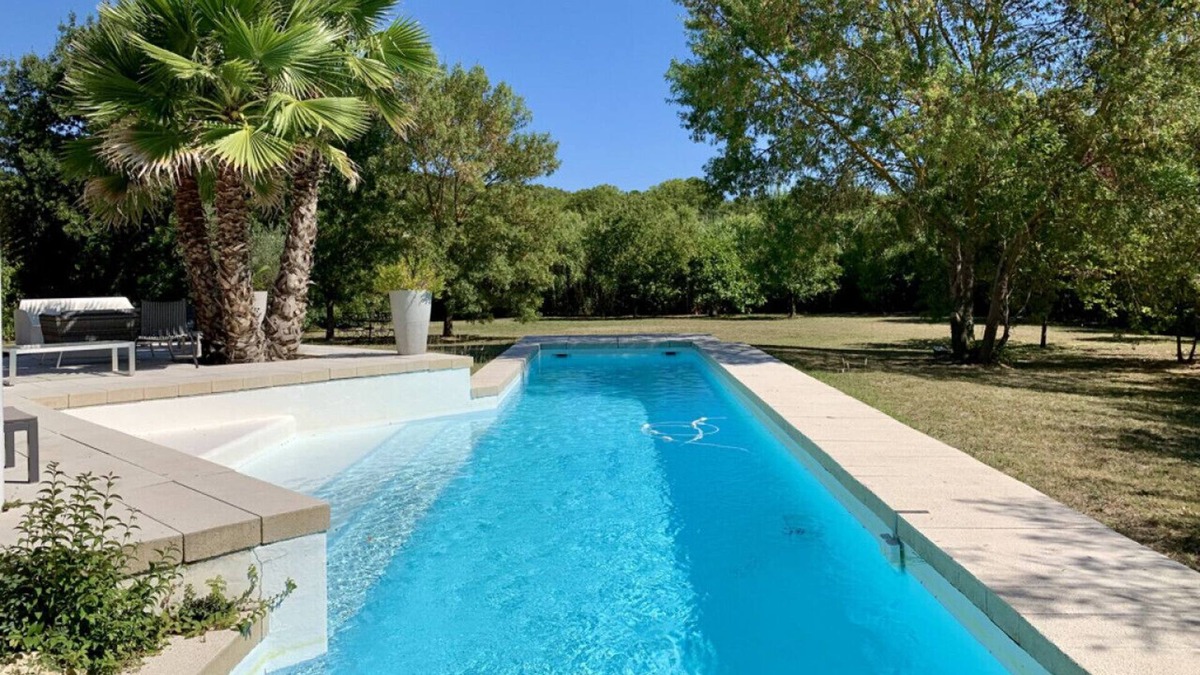 Montferrier-sur-Lez Villa | Stunning architectural villa with 15 meters pool and extra large garden