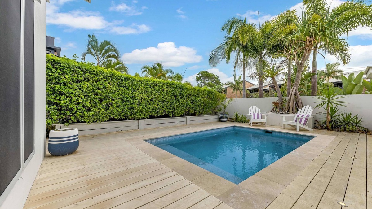 Alexandra Headland House | Stunning Alex Heads Beach House - Pet friendly