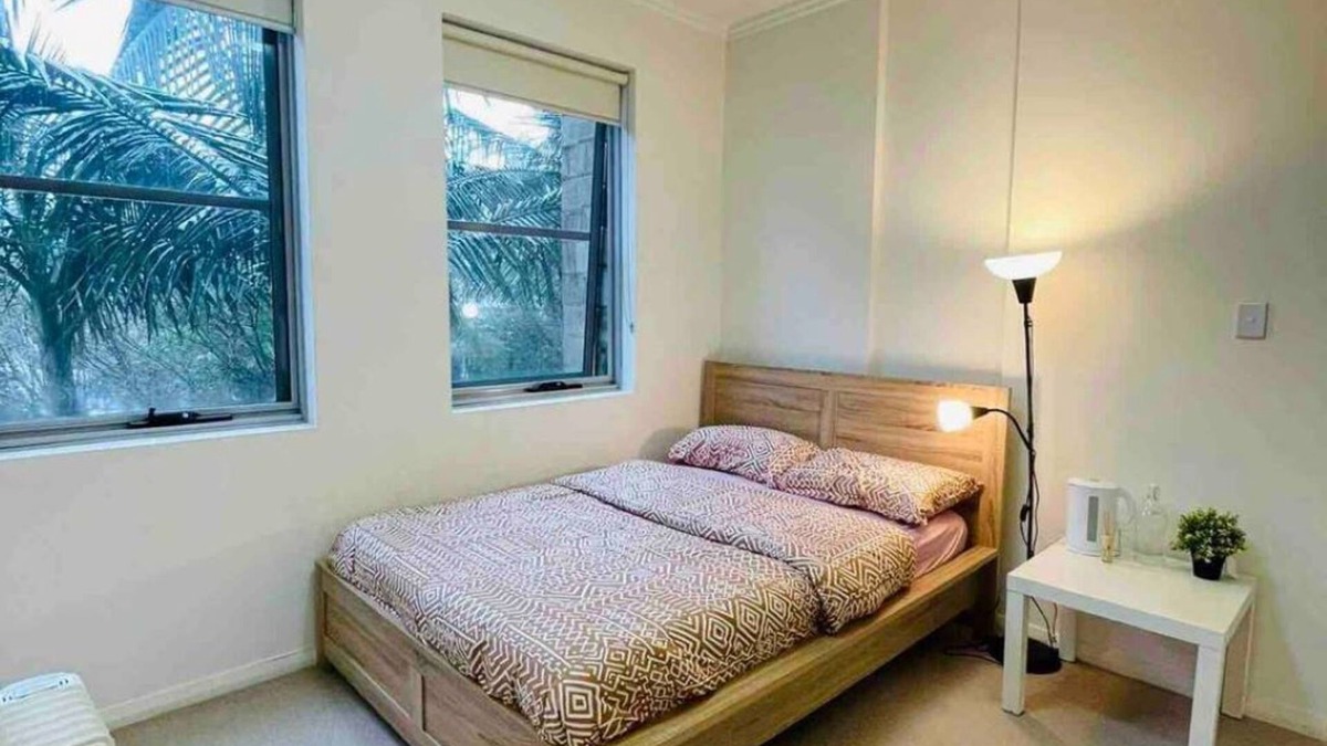 Roseville Apartment | Stunning and Freshly Apartment Room with 2 minutes to Chatswood Hub