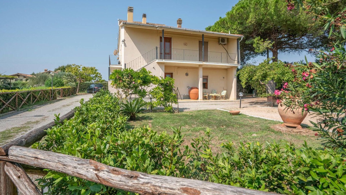Capalbio Apartment | Stunning apartment in Capalbio Scalo