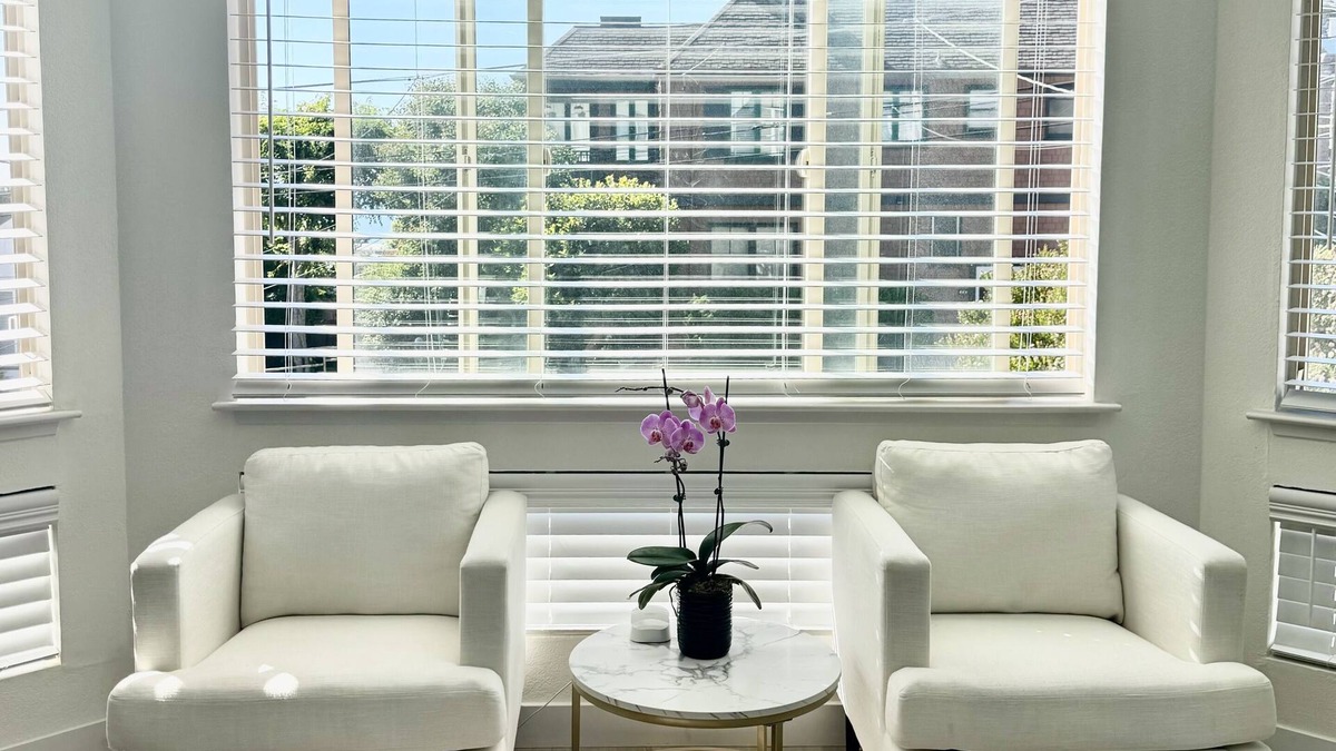 Sea Cliff Apartment | Stunning apartment steps from Ocean Beach