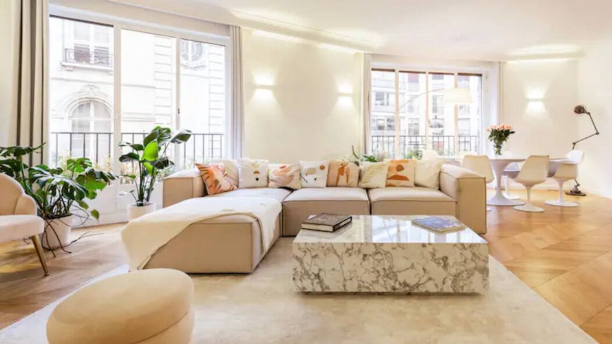 Chaillot Apartment | Stunning apartment Champs Elysees 3 bedrooms AC