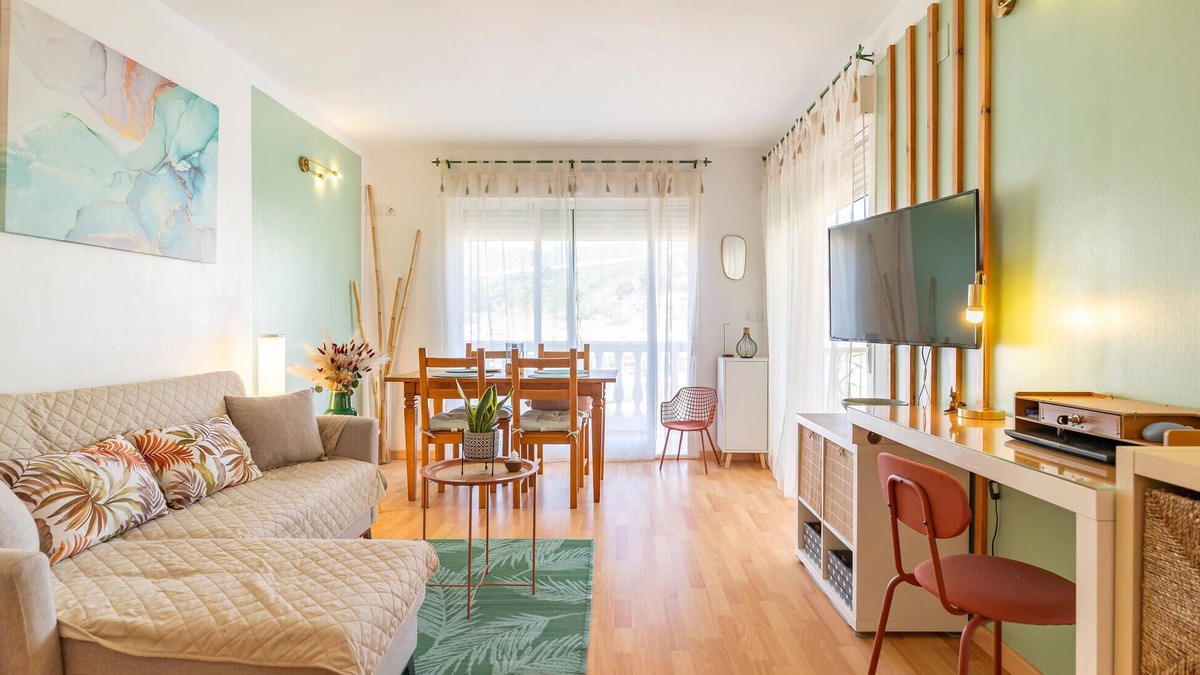 Albunol Apartment | Stunning apartment in Albuñol with WiFi