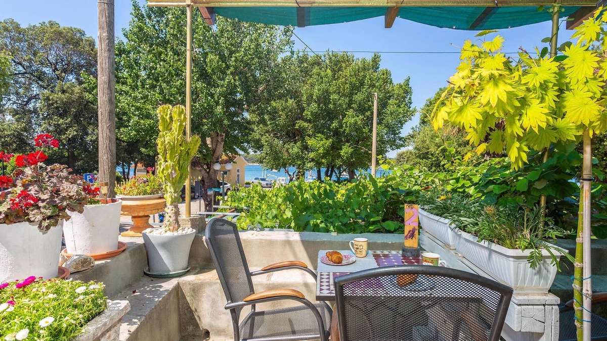 Punat Apartment | Stunning apartment in Punat with WiFi