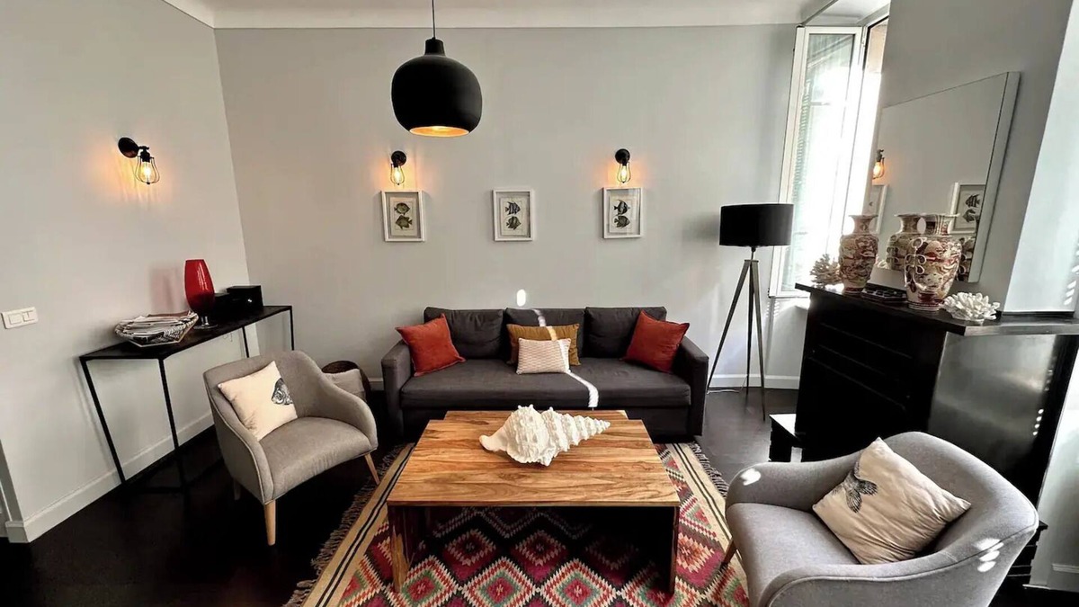 Jean-Medecin Apartment | Stunning apartment in the Gold Square of Nice!