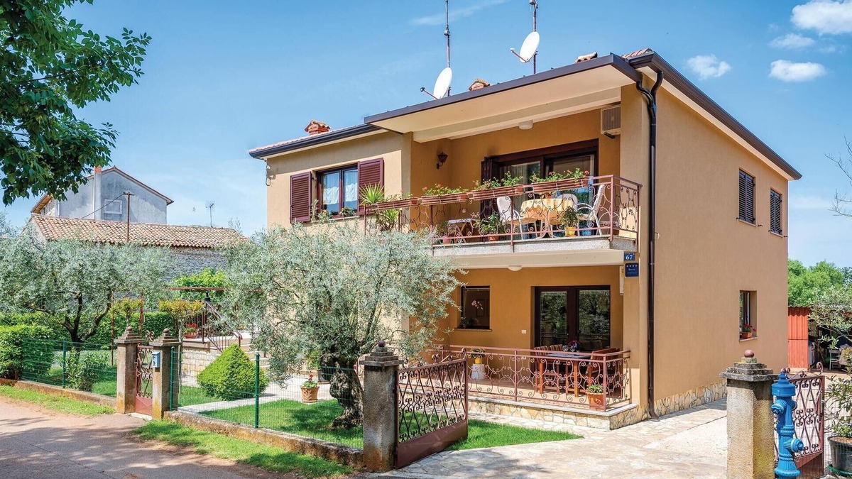 Babici Apartment | Stunning apartment in Umag with WiFi