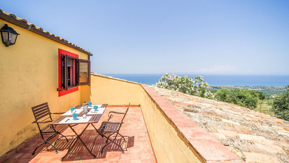 Collesano Apartment | Stunning apartment in Collesano (PA)