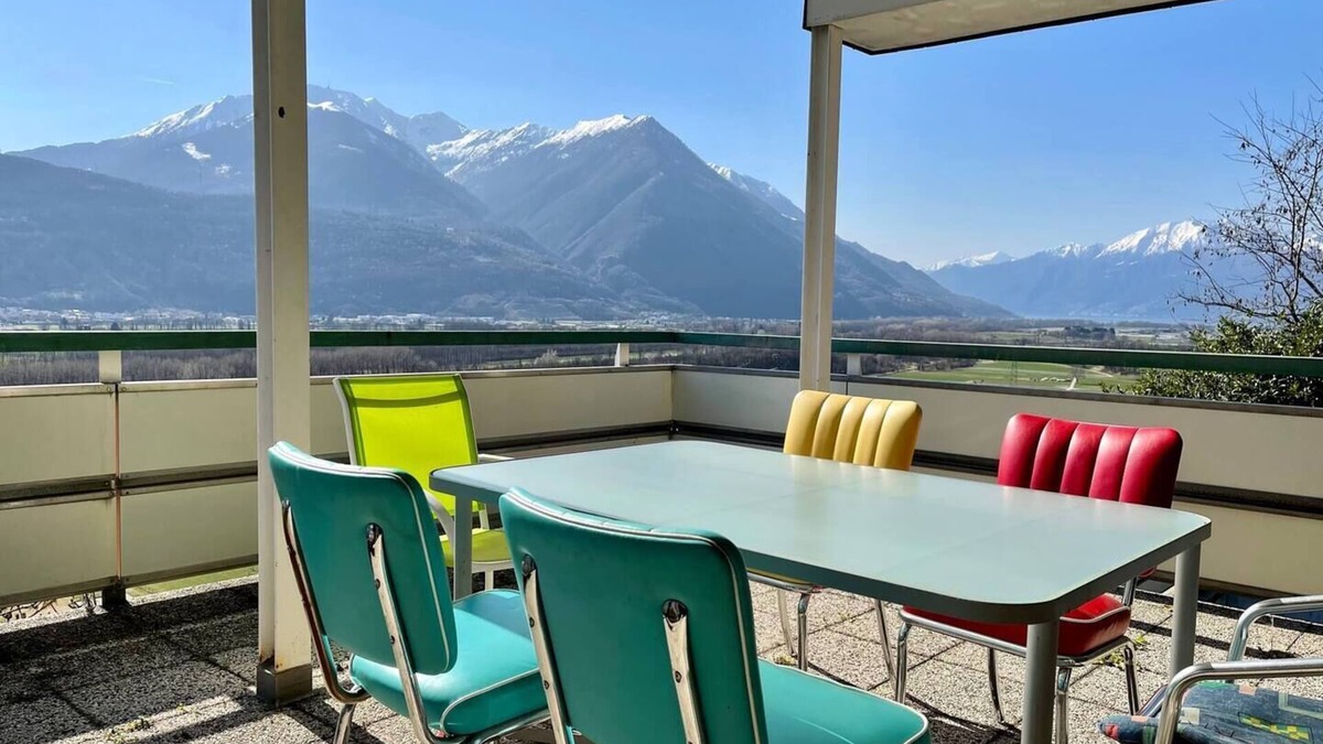 Gudo House | Stunning Apartment with 180 Degree Panoramic Views to Lake Maggiore