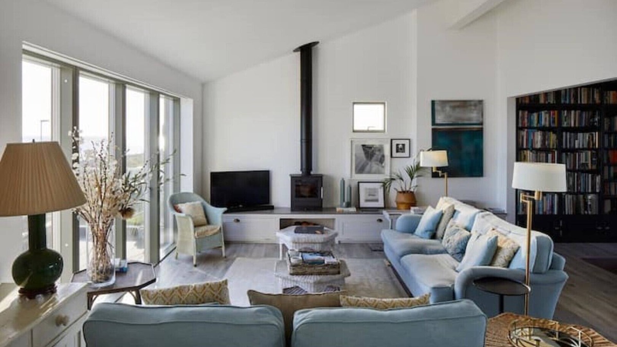 Selsey House | Stunning architect designed eco beachfront property