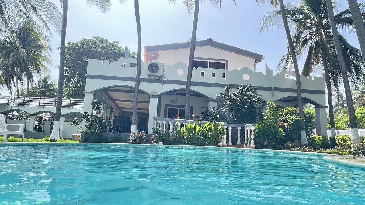 Playa El Pimental House | Stunning Beach House near Int. Airport, Surf City, El Tunco, 3bedrooms, sleep 12