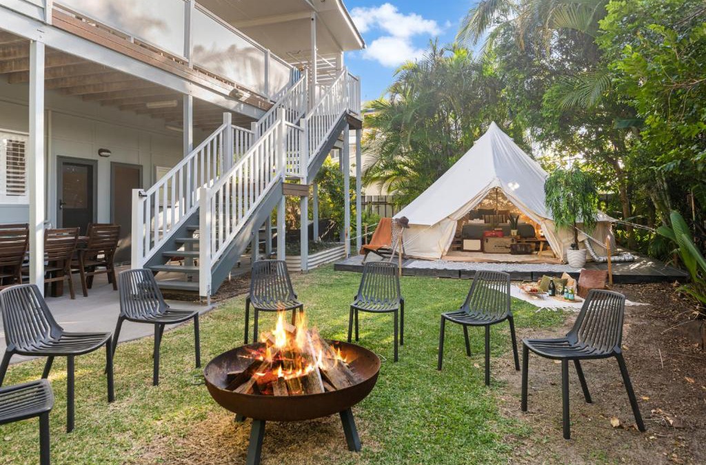 Dicky Beach House | Stunning Beach House & Glamping tent - Sunshine Coast