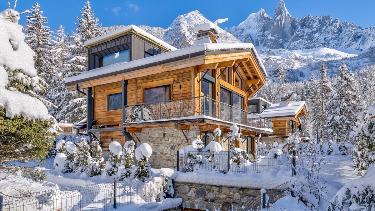 Les Tines Ski Chalet | Stunning chalet incl. bkfast & cleaning services