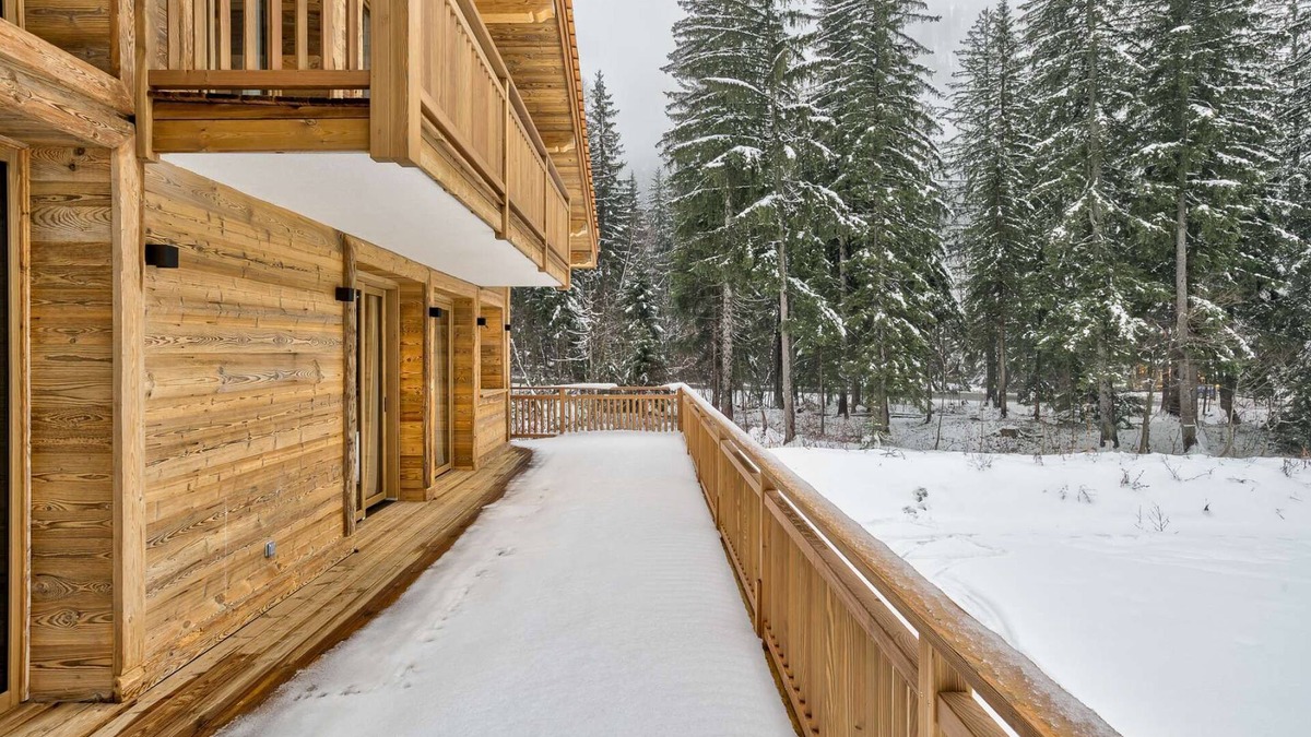 Chamonix-Mont-Blanc Ski Chalet | Stunning Chamonix Chalet with indoor pool