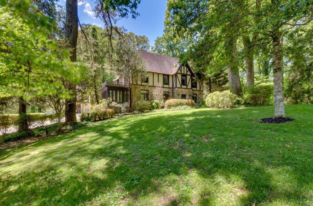 Clayton House | Stunning Clayton Tudor Home - Close to Downtown!