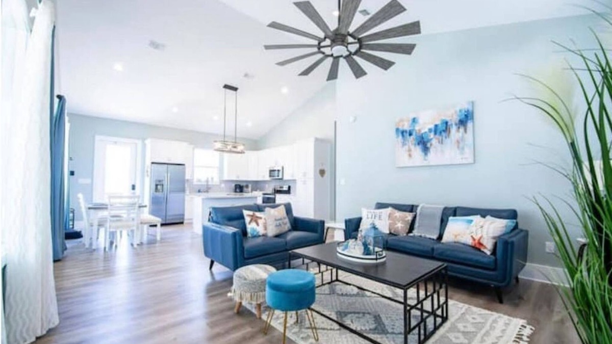 Mississippi City House | Stunning Comfortable Beach View House! Play Pool by the Beach! Great Family fun!