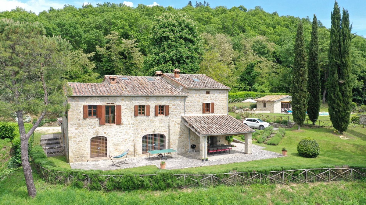 Bivio Lugnano Other | Stunning farmhouse with heated Pool and extensive views over Umbria and Tuscany