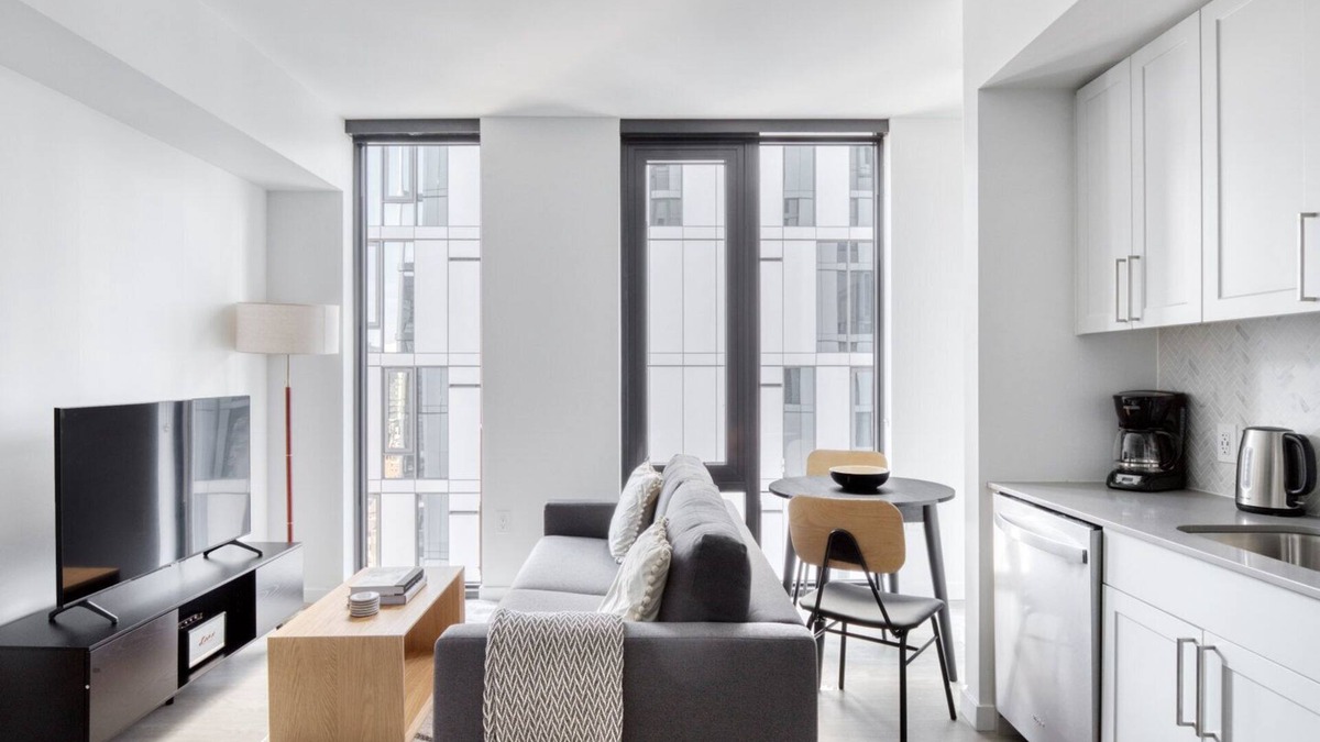 Downtown Seattle Apartment | Stunning First Hill Studio w/Gym & Coworking, by Blueground