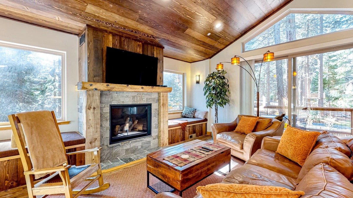Tahoma House | Stunning forest home with large deck, walk to Lake Tahoe & Sugar Pine Point