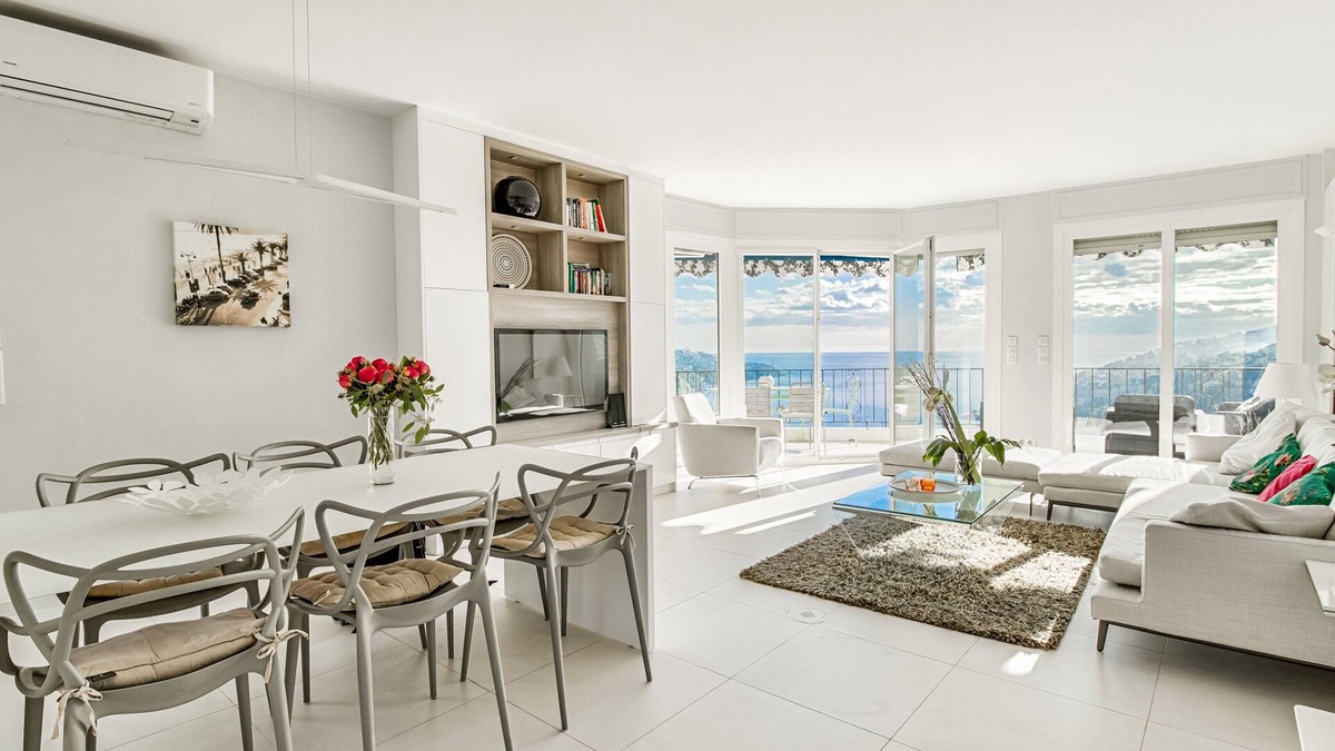 Villefranche-sur-Mer Apartment | Stunning renovated penthouse apartment with panoramic seaview and big terrace