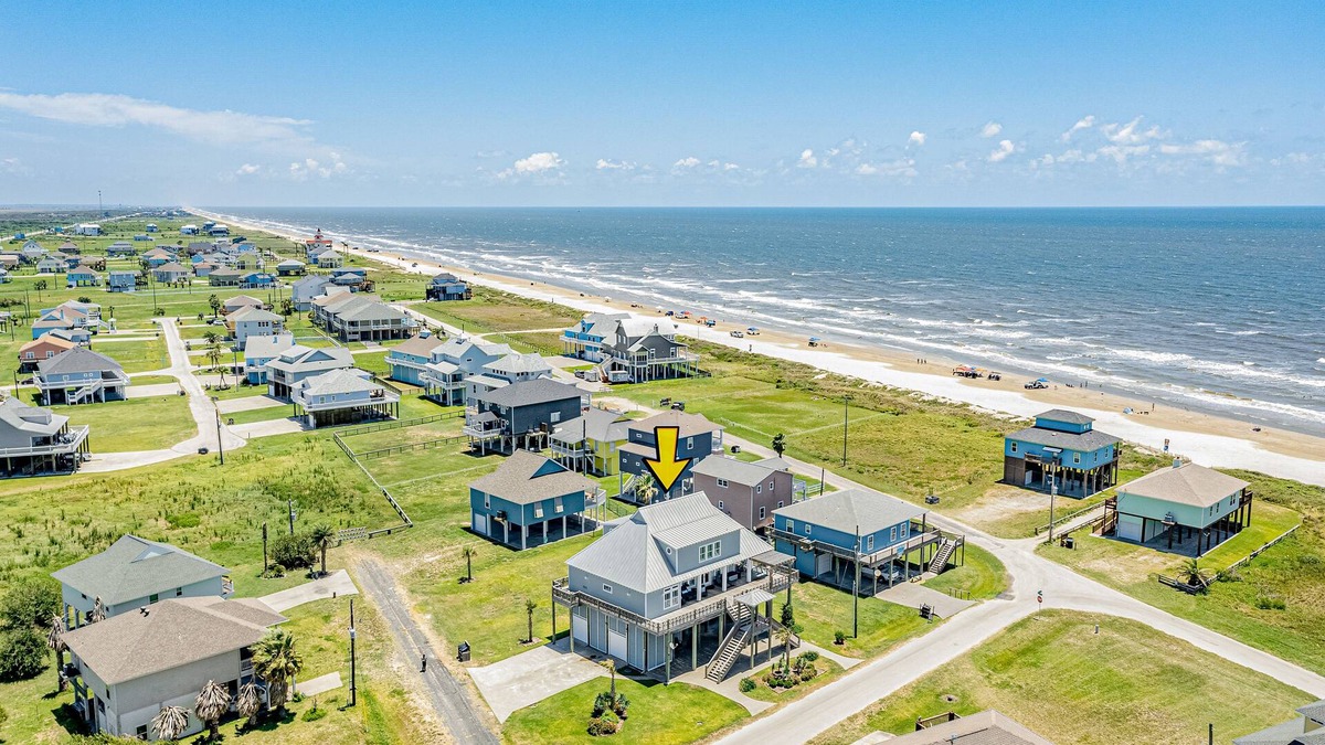 Port Bolivar House | Stunning | Gulf Views | Hot Tub | Group Ready