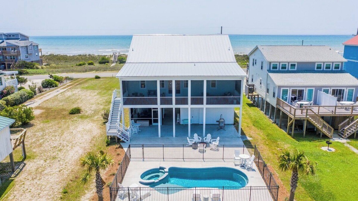 Sneads Ferry House | Stunning Home on the Ocean & Sound, Private Pool