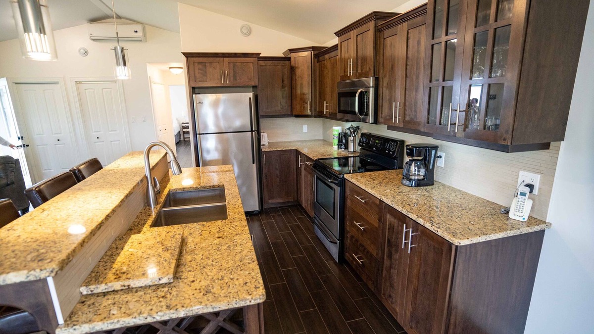 Stanley Bridge Condo | Stunning home away from home with outdoor fireplace