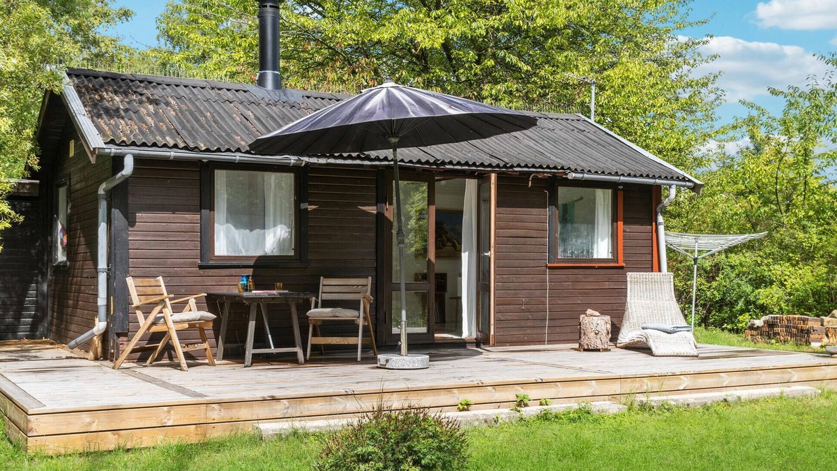 Maribo House | Stunning home in Askø with kitchen