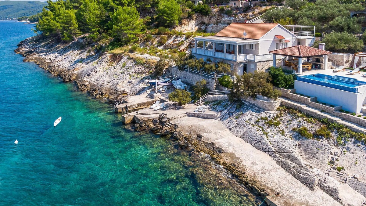 Prigradica House | Stunning home in Blato with WiFi