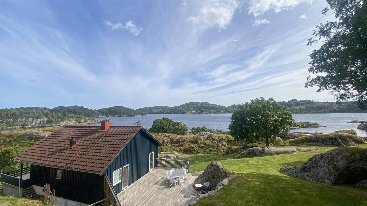 Farsund House | Stunning home in Farsund with WiFi