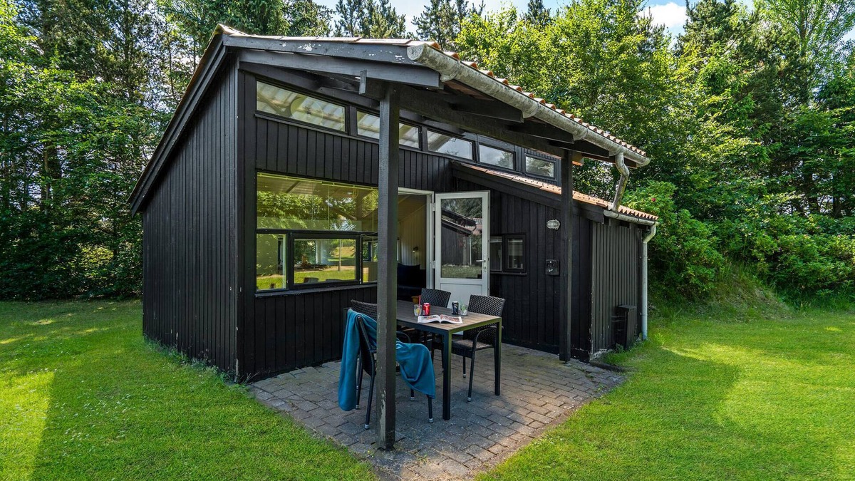 Hampen House | Stunning home in Hampen with WiFi