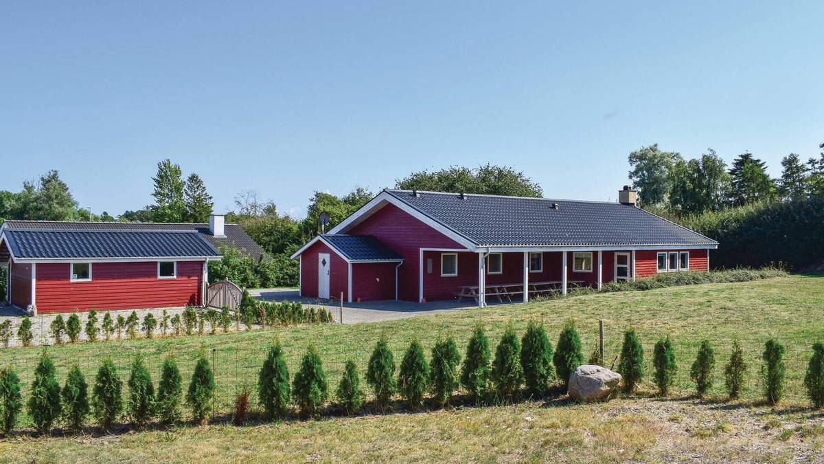 Østerskov House | Stunning home in Humble with WiFi