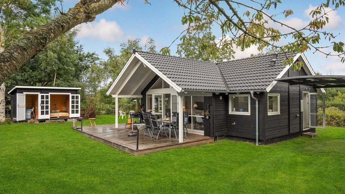 Kalundborg House | Stunning home in Kalundborg with WiFi