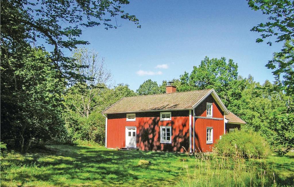 Torne House | Stunning Home In Lönashult With Kitchen