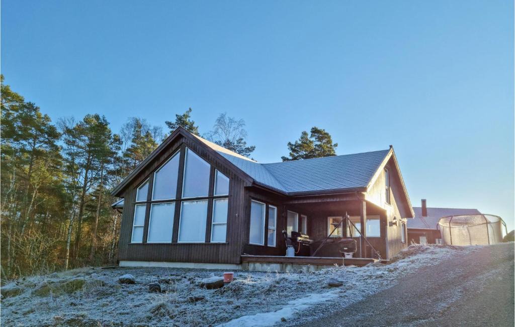 Lyngdal House | Stunning Home In Lyngdal With Wifi