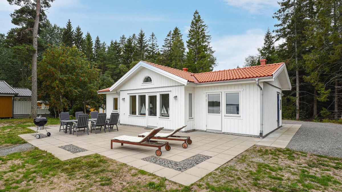 Mellerud O House | Stunning home in Mellerud