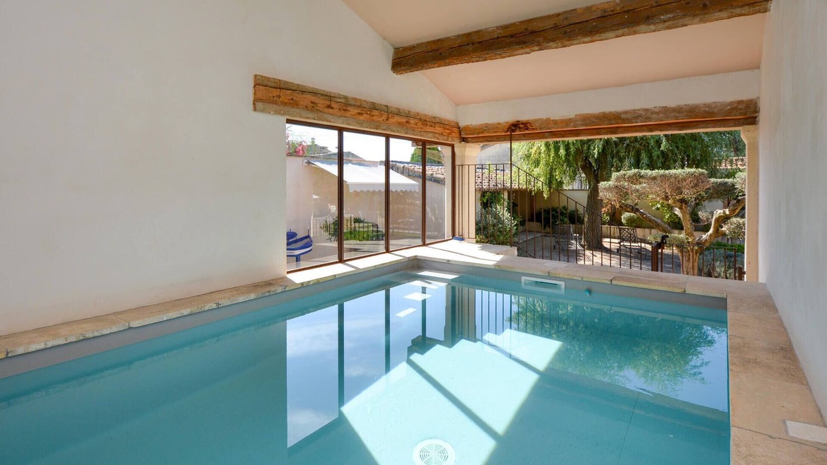 Noves House | Stunning home in Noves with WiFi