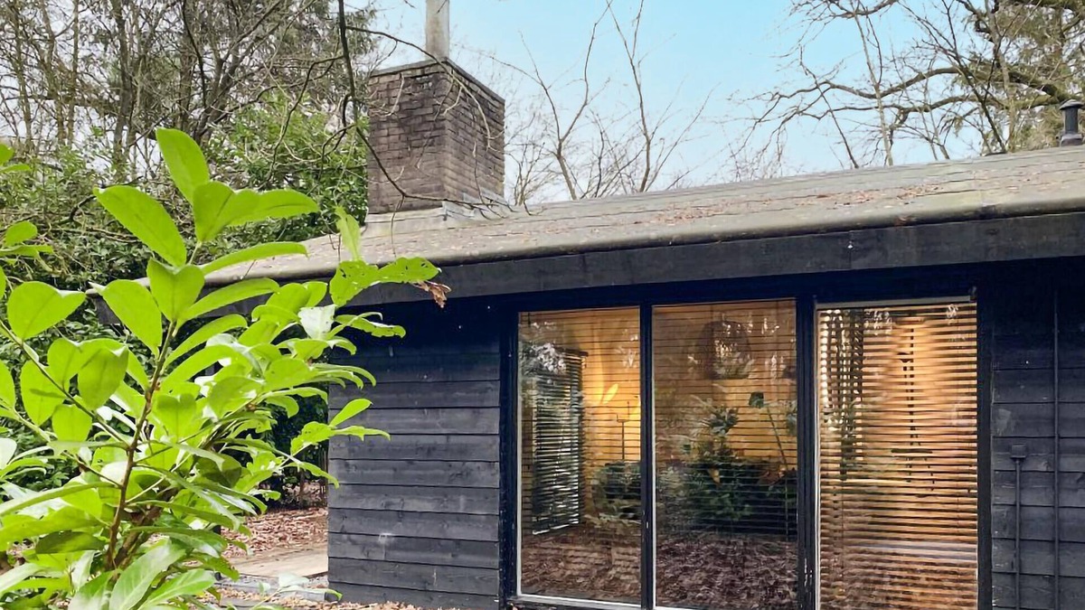 Rheezerveen House | Stunning home in Rheezerveen with WiFi