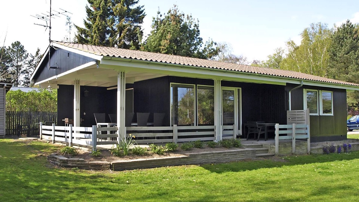 Spodsbjerg House | Stunning home in Rudkøbing with 2 Bedrooms and WiFi