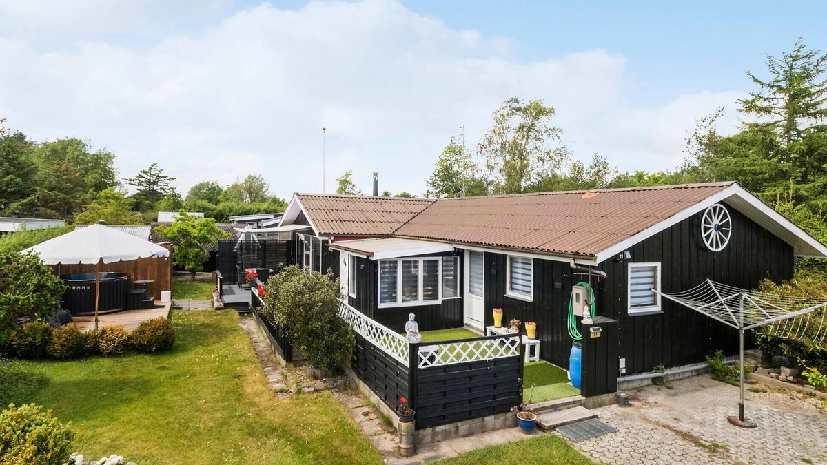 Egense House | Stunning home in Storvorde with WiFi