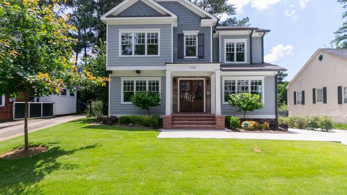Piedmont Heights House | Stunning Home near Piedmont Park & Ansley Park - Convenience & Luxury!