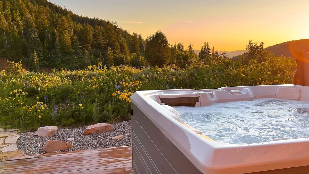 Summit Park House | Stunning home with incredible views, trail access, hot tub & children's items